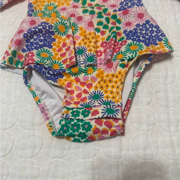 Hanna Andersson Multicolor Floral Baby Girls Swimsuit Size 6-12 months - Picture 4 of 6